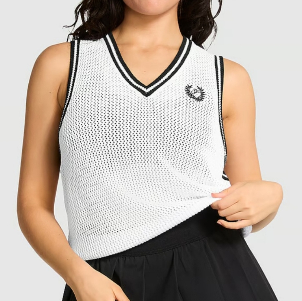 PINK Victoria's Secret Cambridge Knit Cropped Vest.